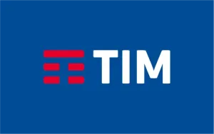Blauw logo met de tekst "TIM" in wit en drie rode horizontale lijnen links van de tekst.